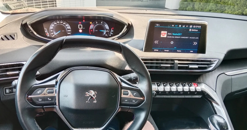 Peugeot 5008 cena 67600 przebieg: 110000, rok produkcji 2019 z Tarnogród małe 277
